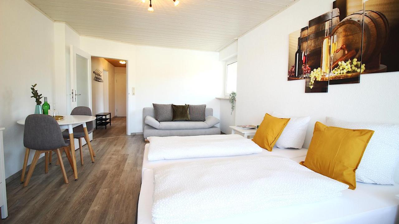 Grosszuegige Stadtwohnung - Garage, Balkon Apartment *